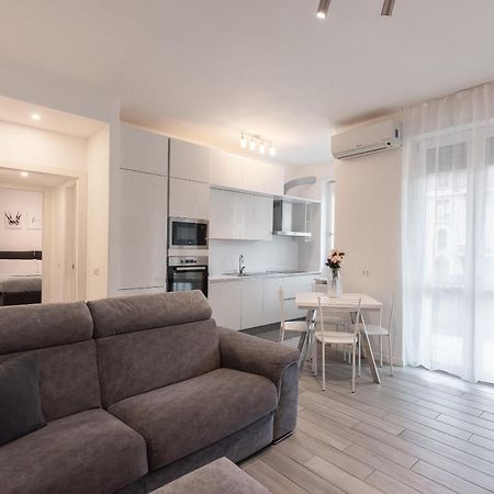 Audrey Flat - Stazione Milano Centrale Appartement Buitenkant foto