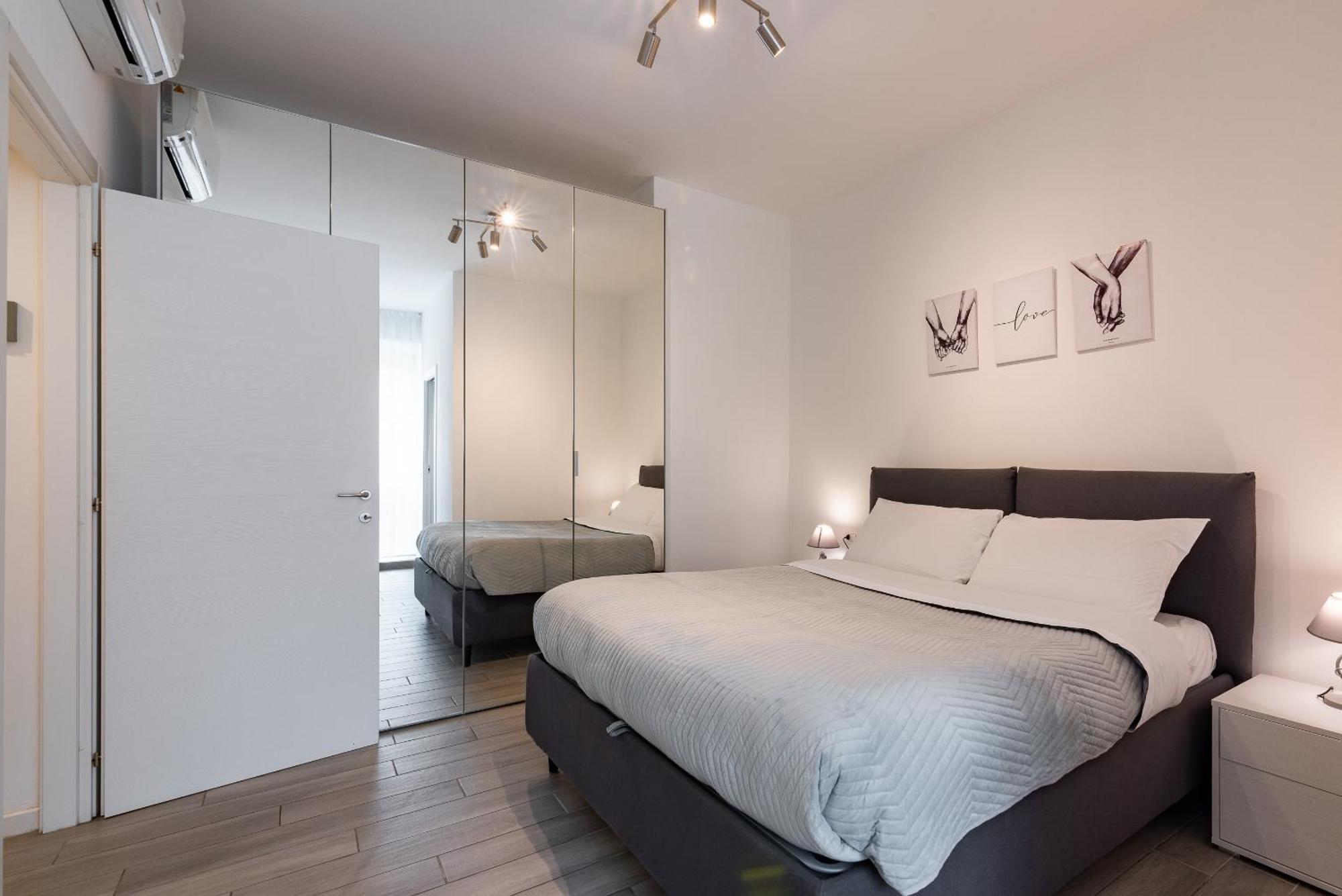Audrey Flat - Stazione Milano Centrale Appartement Buitenkant foto