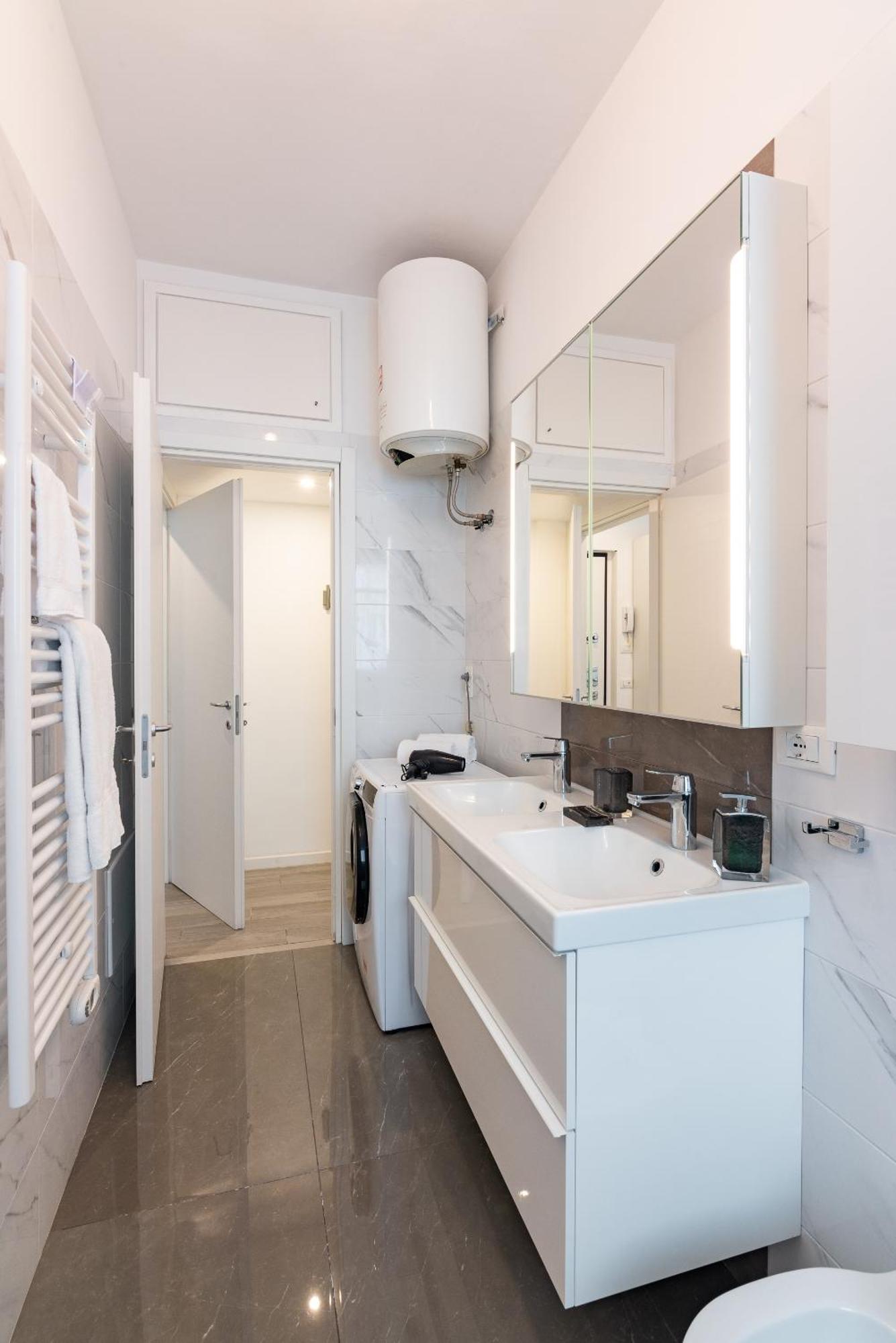 Audrey Flat - Stazione Milano Centrale Appartement Buitenkant foto