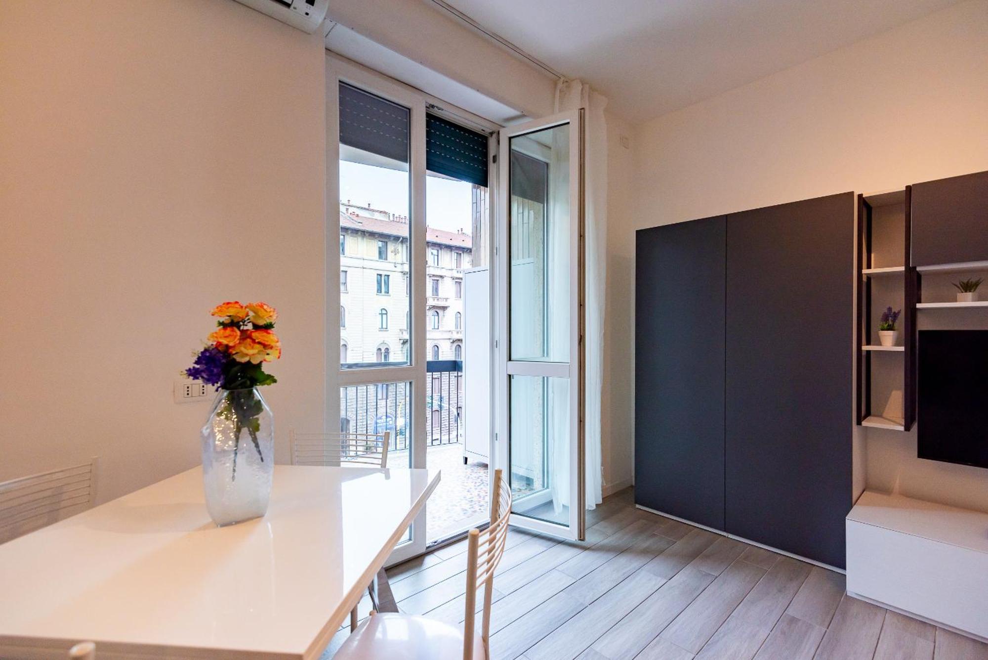 Audrey Flat - Stazione Milano Centrale Appartement Buitenkant foto